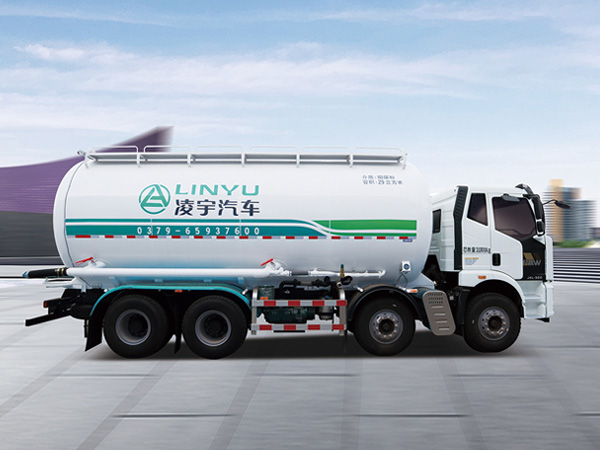 干混砂浆运输车如何提升建筑工程的物料运输效率？